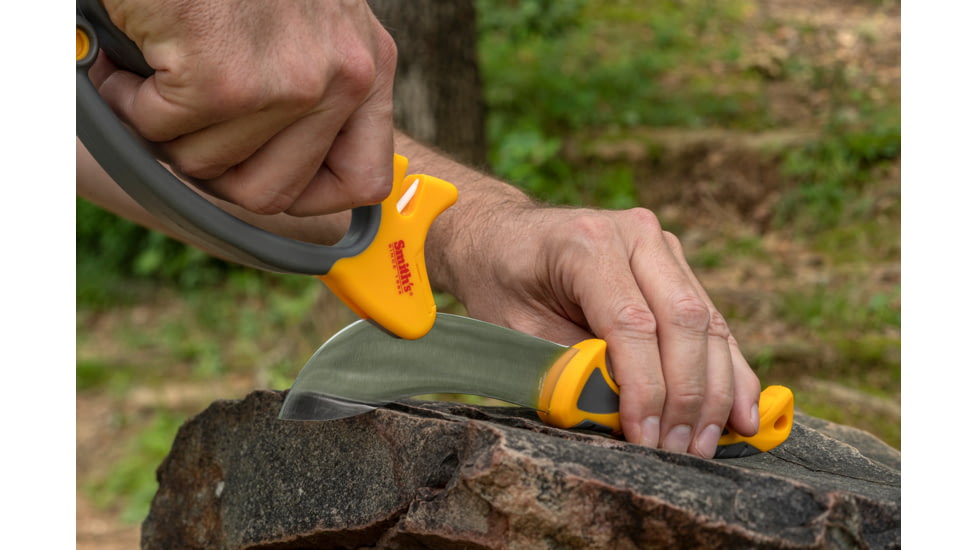 Smiths EdgeSport Skinning Knife, 6in, 400 Stainless Steel, Corrosion-Resistant, Skinner Blade, TPE Handle, Orange/Gray, SP-51060