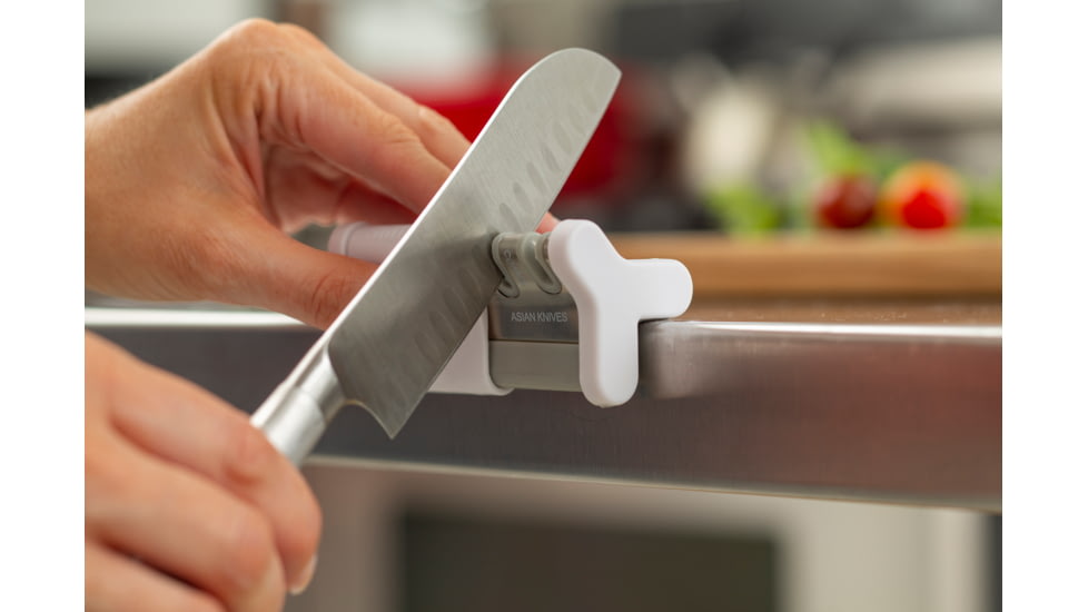 Smiths Slide Sharp Edge Grip 4-Slot Sharpener, White, SP-51124