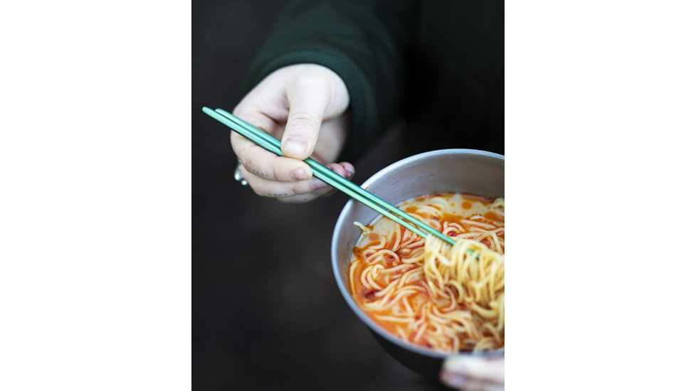 Snow Peak Anodized Titanium Chopsticks, Green, SCT-115-GR