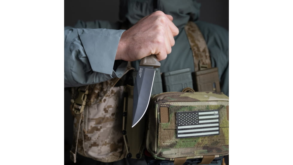 SOG Specialty Knives &amp; Tools Recondo FX Fixed Blade Knives, 4.6in, Straight Edge, CRYO 440C Steel, Spear Point, FDE, GRN / TPU Handle, Black, SOG-17-22-03-57