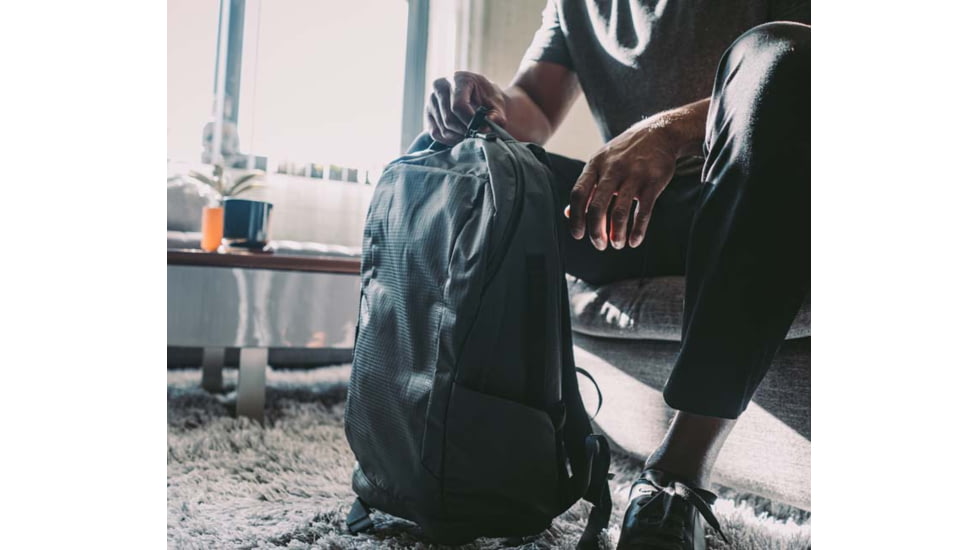 SOG Specialty Knives &amp; Tools Surrept/16 Cs Daypack - Steel Blue - 89-71-02-31