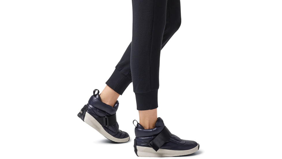 Sorel Out N About Puffy - Womens, SHINY Black, 10.5, 1869931010-10.5