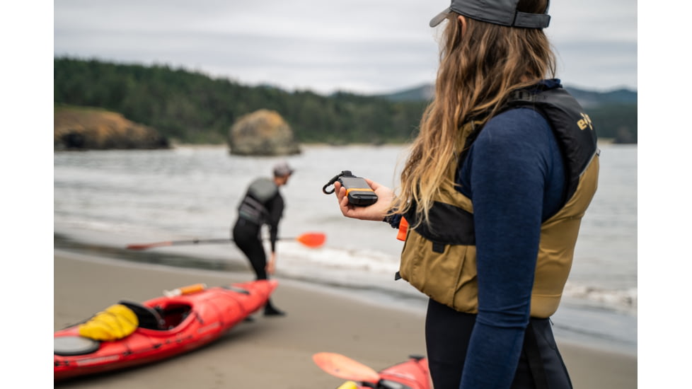 SPOT Gen4 Satellite GPS Messenger, Black/Orange, SPOT Gen4