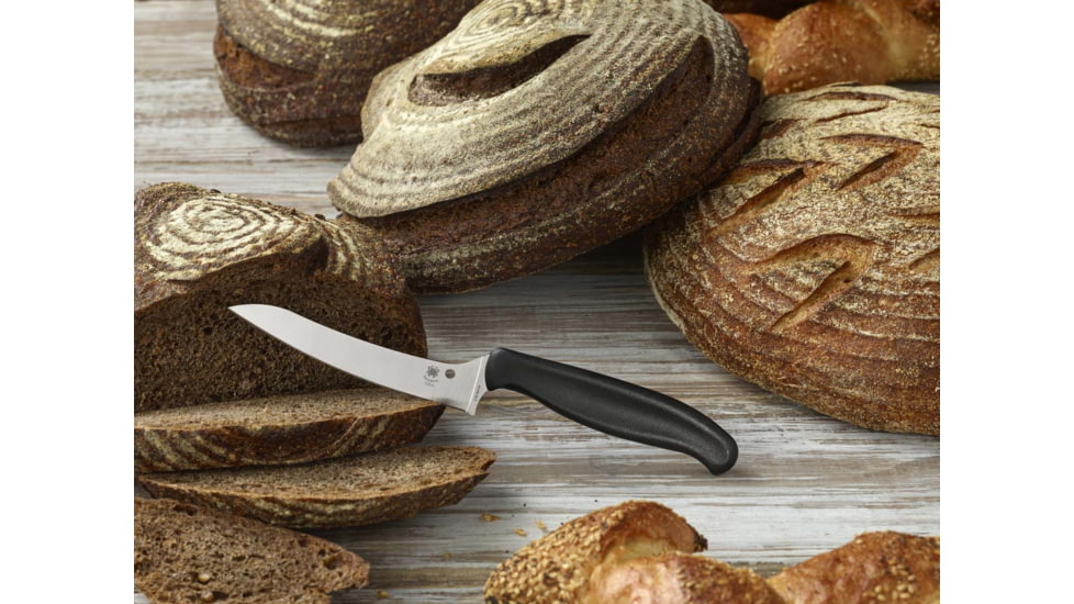 Spyderco Z-Cut Pointed Tip, 4.4 in, Plain, Black Handle, K14PBK