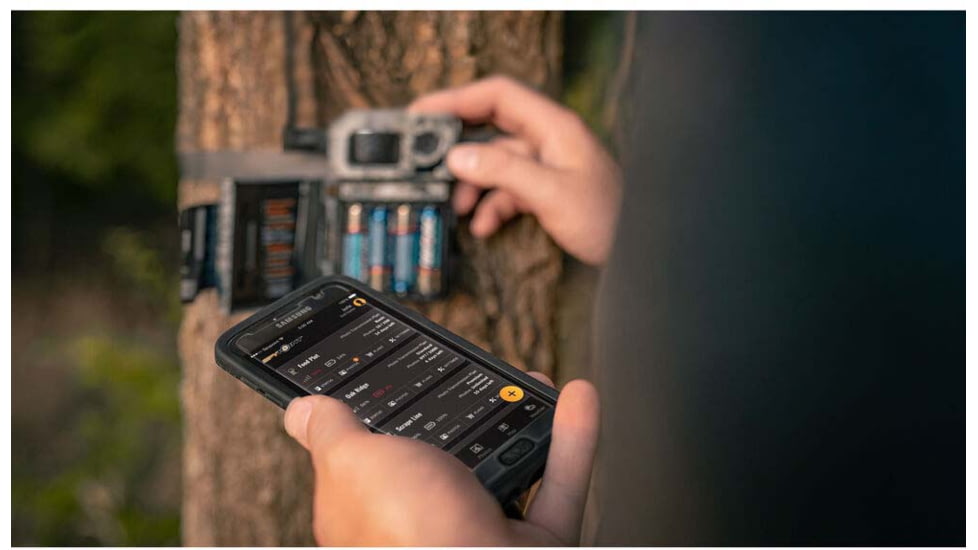 Spypoint LM2 Cellular Trail Camera Twin-Bundle, 20MP, 0.5 s Trigger-Speed, 90f Flash Range, LTE Photo Transmission, Lit-10 Battery, 32 GB Micro-SD card, 90f Detection Range, 4 Power LEDs, LM2NWTP