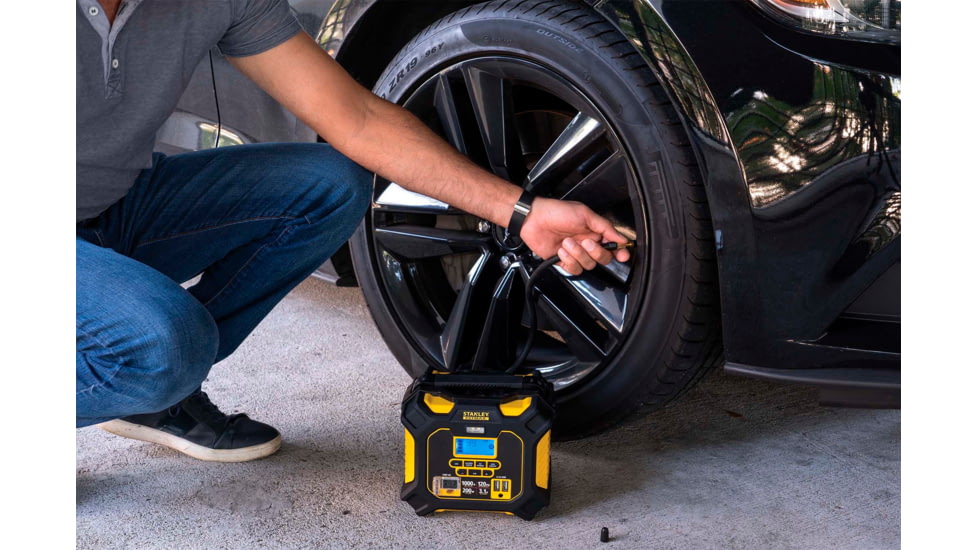 Stanley Jump Starter, Yellow/Black, PPS200S