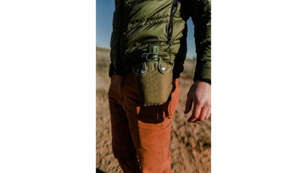 Stansport Plastic Canteen w/Cover 332