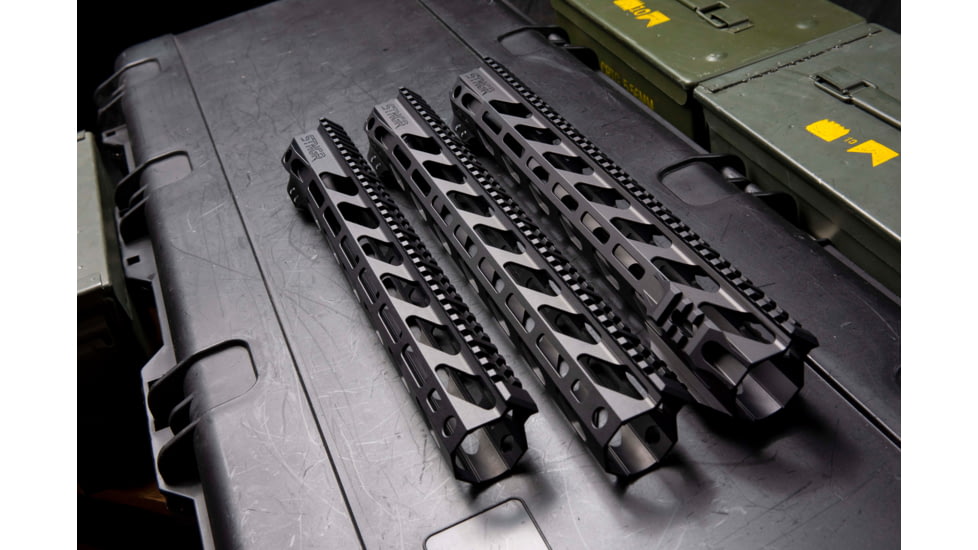 STNGR RPTR M-Lok Free Float Handguard for AR15/M4, Anodized Black, 15 in, 15RM