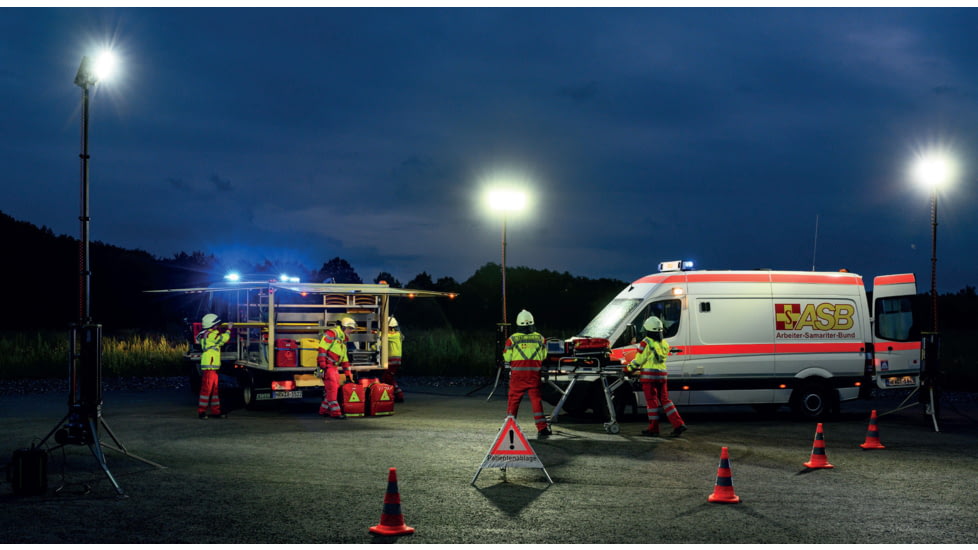 STRAVION Baselight 320x 45000 Lumens LED Portable Light Tower