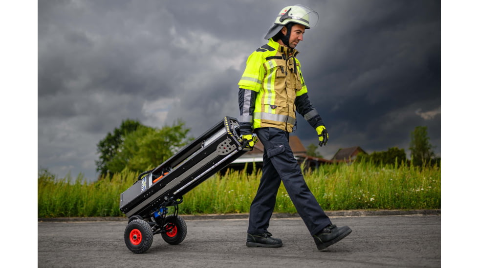 STRAVION Baselight 600mx 95000 Lumens LED Portable Light Tower