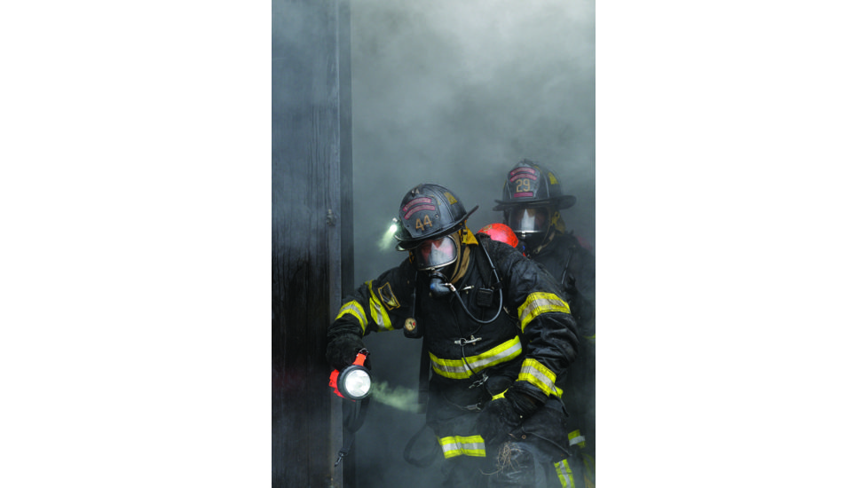 Streamlight Fire Vulcan Rechargeable C4 LED Flashlight, Orange with Vehicle Mount and 12v DC Charger, 44451