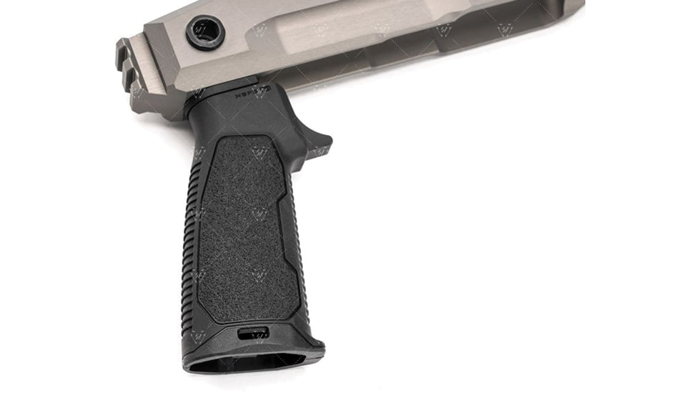 Strike Industries Flat Top AR15 Rubber Over-Mold Pistol Grip without Beavertail in 15 Degree, Black, SI-AR-NBPG-15