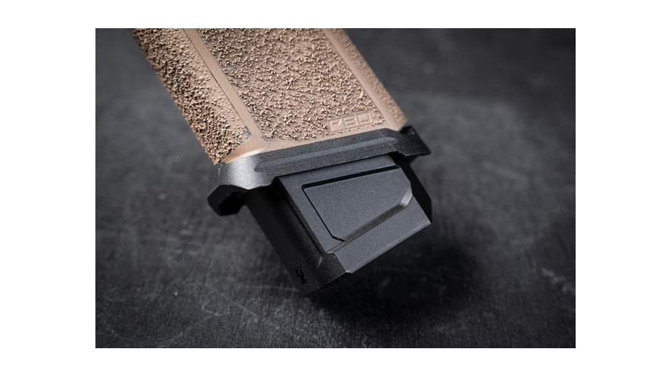 Strike Industries for Polymer80 PF940C &amp; PF940v2 Frames, Glock 17, Glock 19, Black, SI-P80-MAGWELL