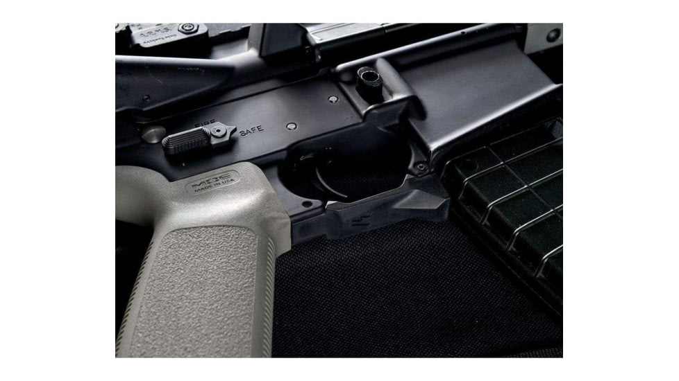 Strike Industries M4 AR15 Fang Series Trigger Guard, Black, One Size, SI-COBRA-FANG-BK