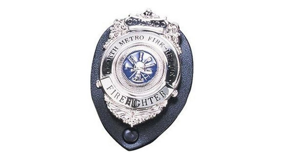 Strong Leather Company Clip-on Badge Holder Shield - 71320-0002