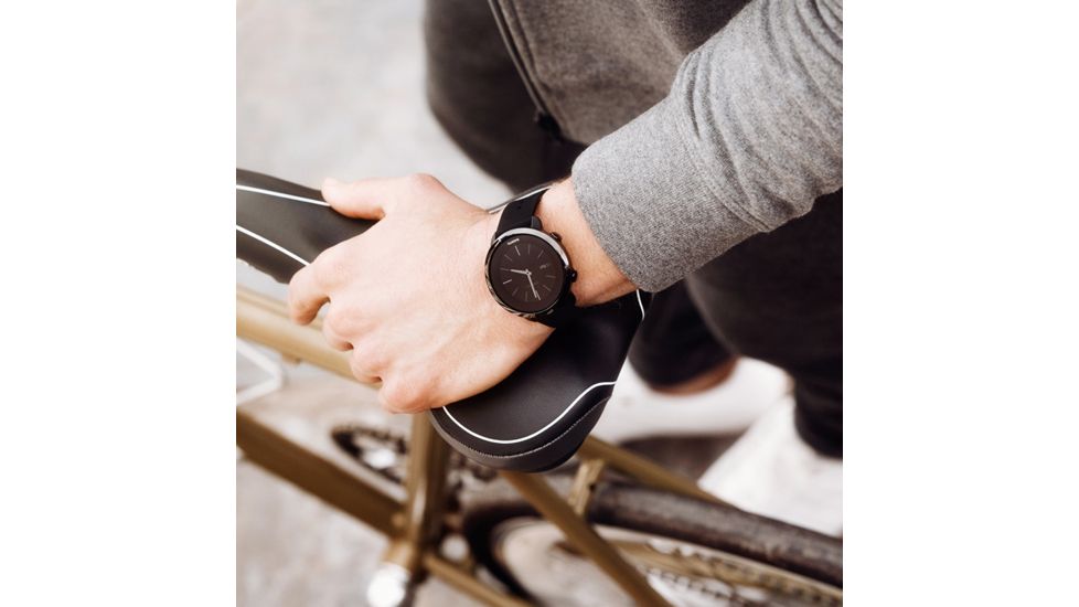 Suunto 3 Fitness - Robust and Smart Fitness Watch, All Black SS050020000