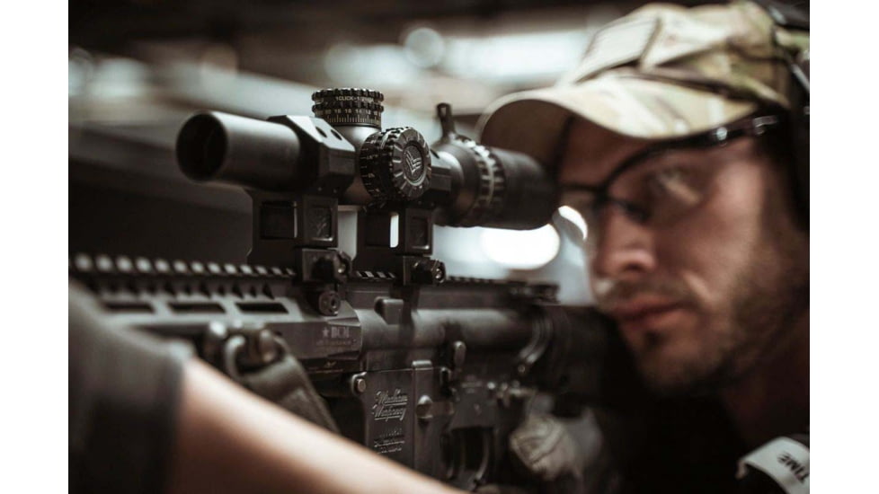 Swampfox Arrowhead LPVO Rifle Scope, 1-6x24mm, 30mm Tube, Second Focal Plane, MOA Reticle, Black, ARH16241-M