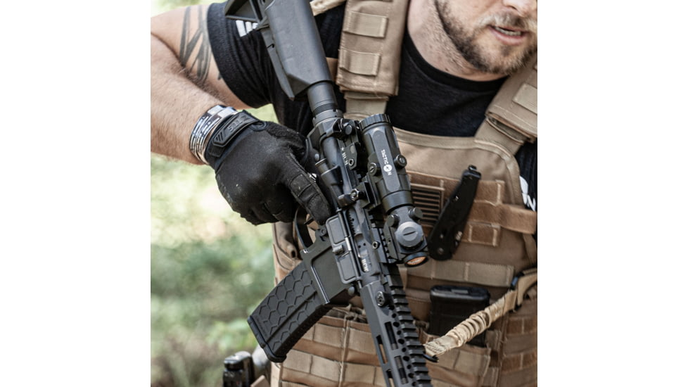 Tacticon Armament Falcon V1 3x Red Dot Magnifier, Black, FALCV13X