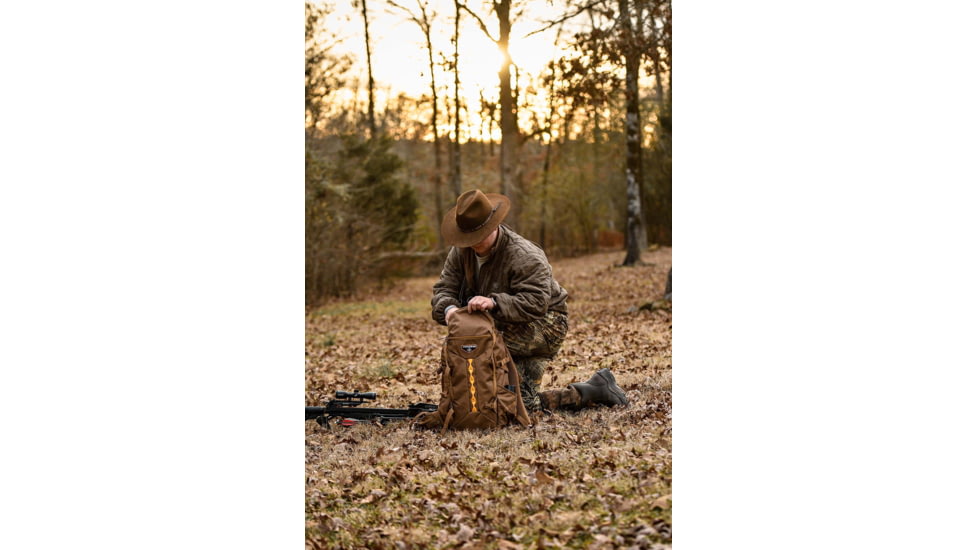 Tenzing Tzw Whitetail Day Pack, 2100 cubic in, Buckskin Tan, TZG-TNZW-2100-BST