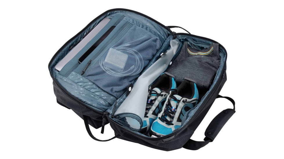 Thule Aion 35L Duffel, Black, 3204725