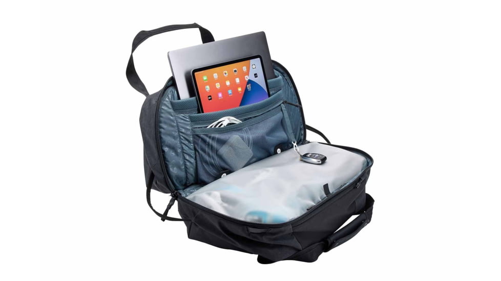 Thule Aion 35L Duffel, Black, 3204725