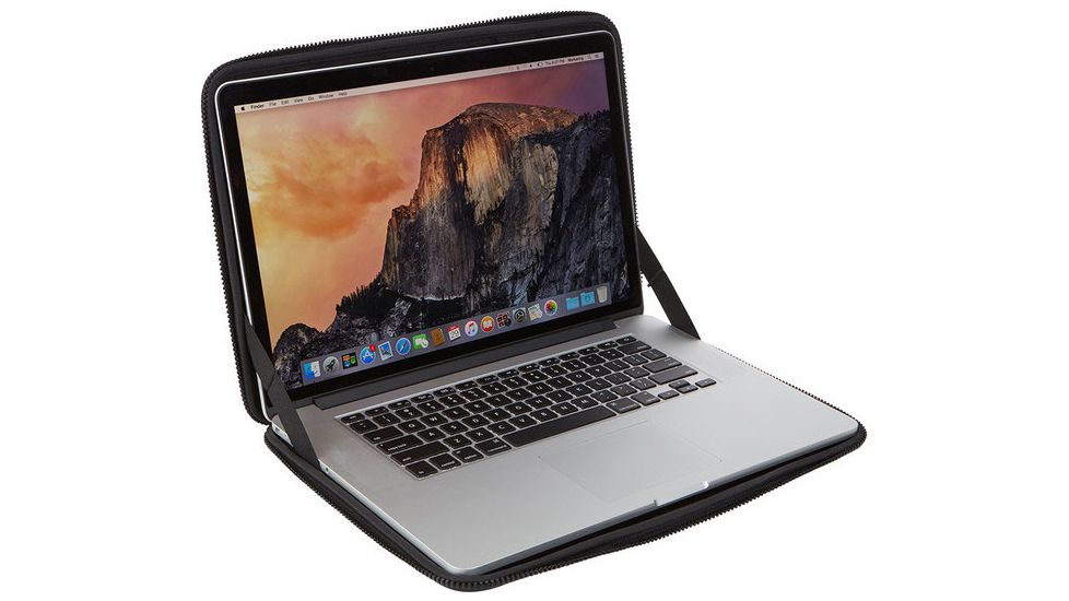 Thule Gauntlet 3.0 13in MacBook Pro Retina Sleeve, Black, 3203098
