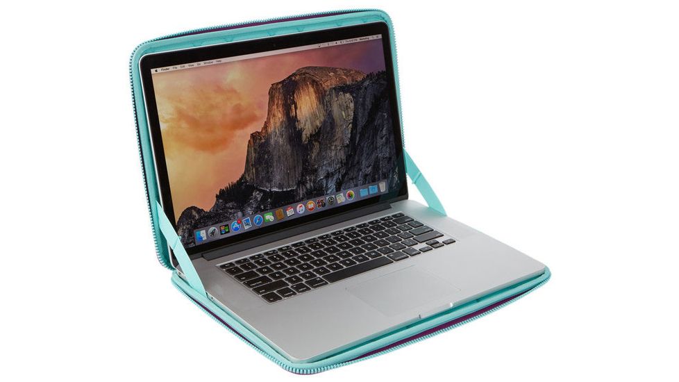 Thule Gauntlet 3.0 13in MacBook Pro Retina Sleeve, Potion/Aruba, 3203249