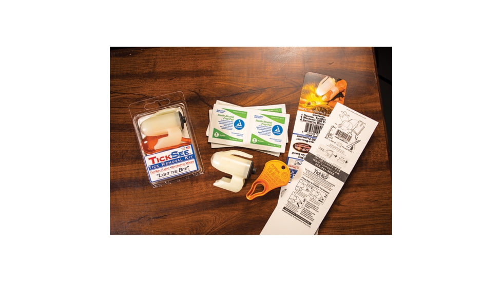 TipSee Light TickSee Tick Removal Kit, Original Tickkey, Wearable Led Flashlight, 4 Antiseptic Wipes, GR400-TSKT