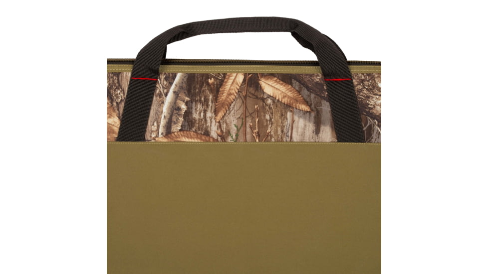 Titan 37in Lockable Sumac Compound Bow Case, Realtree Edge Camo, 6087