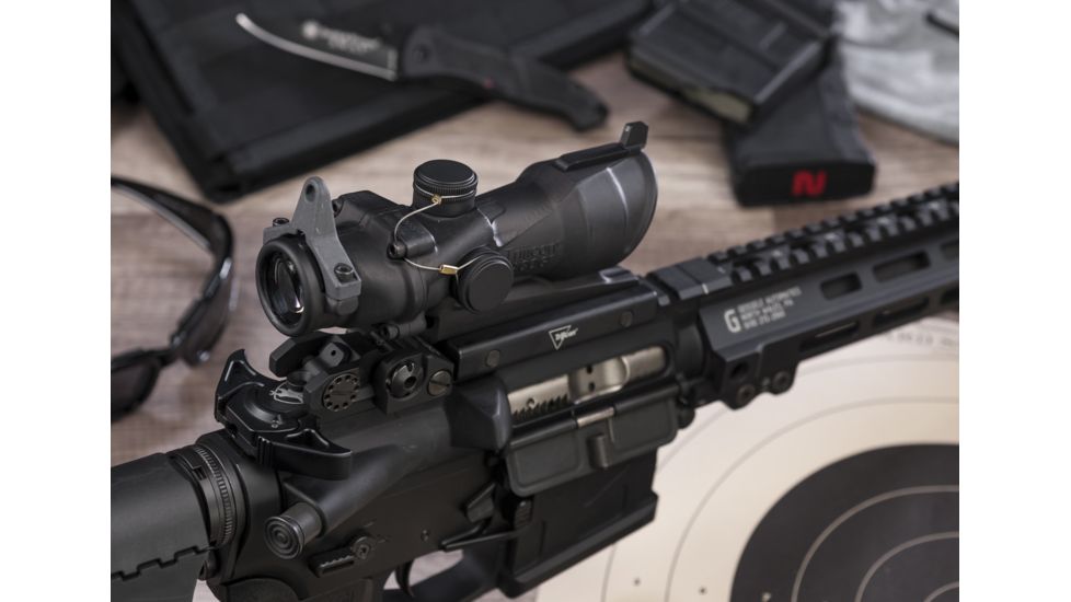 Trijicon 4x32 ACOG Scope M4A1 Amber Center Illumination TA01NSN