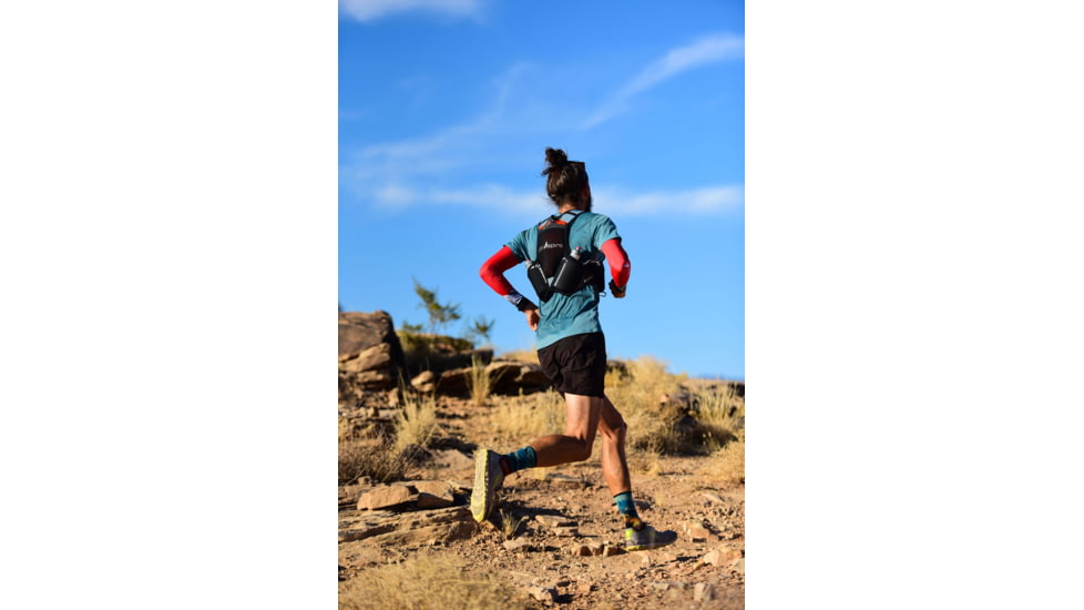 Ultraspire Momentum 2.0 Race Vest, Black/Red, Small, UA123BKSM