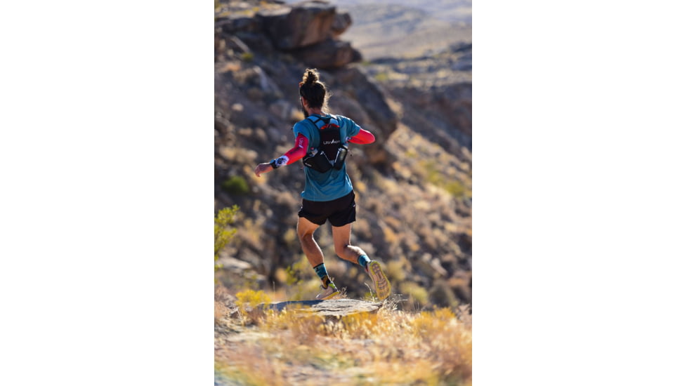 Ultraspire Momentum 2.0 Race Vest, Black/Red, Small, UA123BKSM