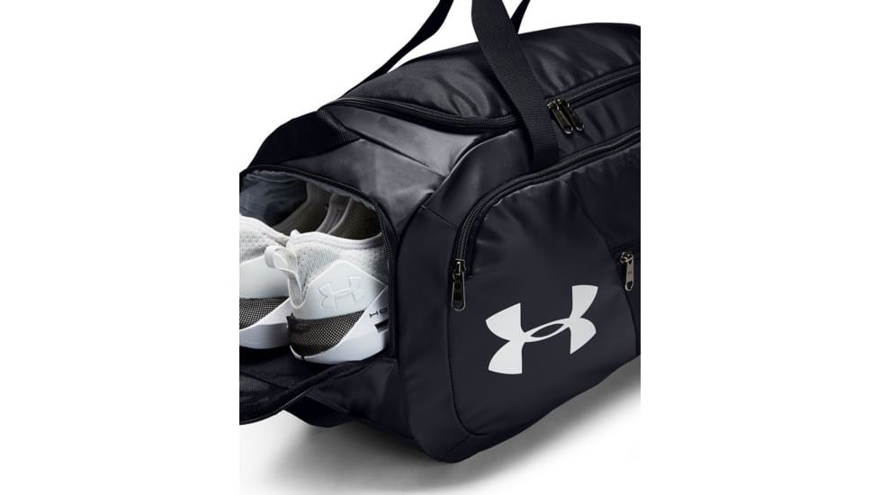 Under Armour UA Undeniable 4.0 Small Carrying Bag, Black, One Size Fits All, 1342656001OSFA