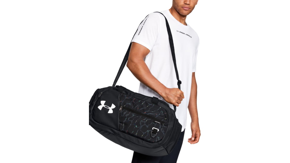 Under Armour UA Undeniable 4.0 Small Carrying Bag, Black, One Size Fits All, 1342656003OSFA