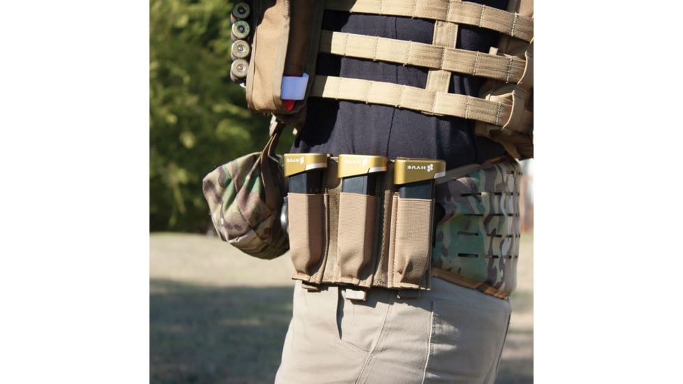 United States Tactical Triple Pistol Mag Pouch, Coyote, UST-MOL03002