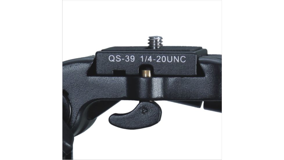 Vanguard Tracker 4 Professional Tripod w/Panhead