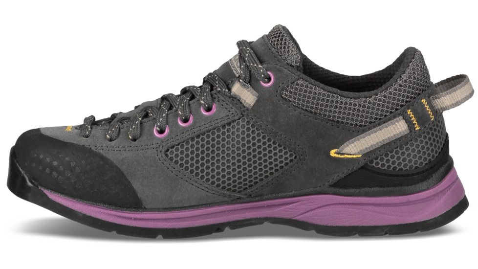 Vasque Grand Traverse Hiking Shoe, Beluga/Dewberry, 7, 7321-070