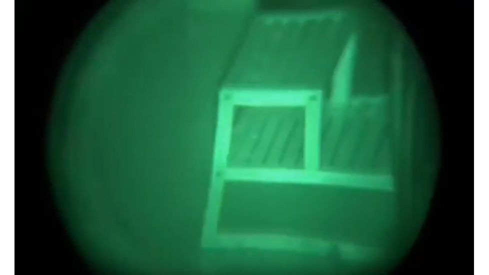 Vector Optics Night Vision Rifle Scope, 2.5x50mm, Gen I, 36-40 lp/mm Resolution, 150m Max Range, Red/ Green Reticle, 6061-T6, Black, SLNV-01