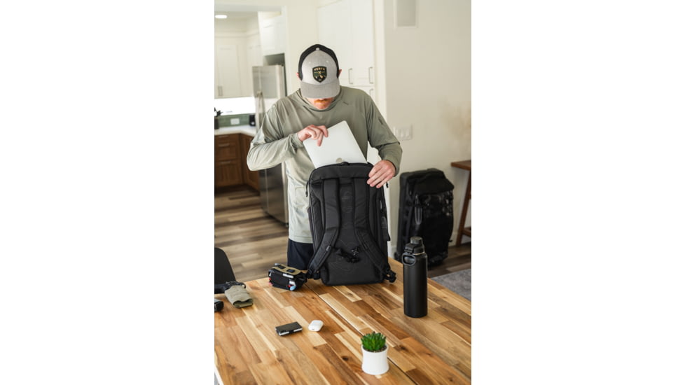 Vertx Urban Ghost Weekender 36L Daypack