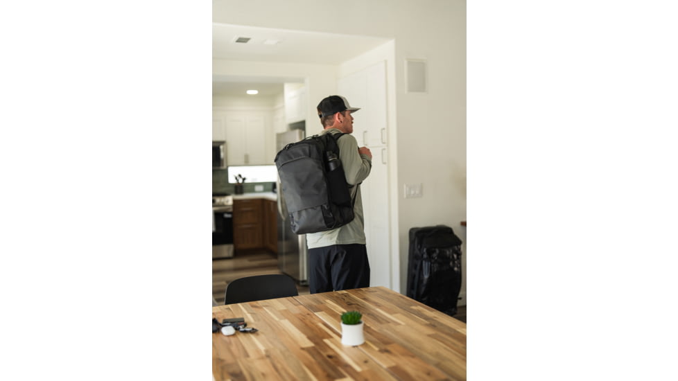 Vertx Urban Ghost Weekender 36L Daypack
