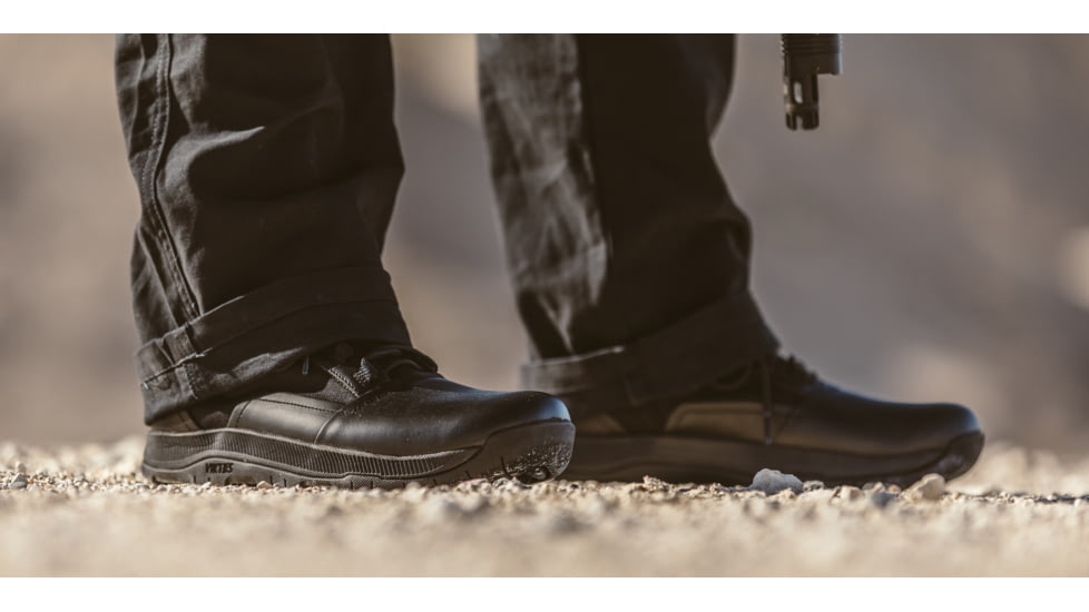 Viktos Armory Mid Side Zip Boots, Leo Black, 8.5, 1003503