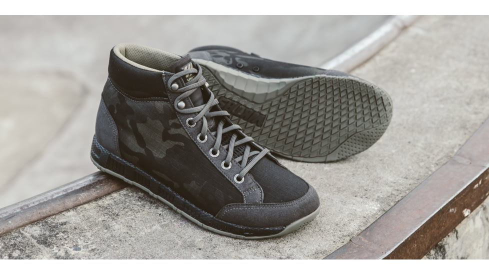 Viktos Overbeach Cross Training Shoe - Mens, Multicam Black, 6 US, 1004100