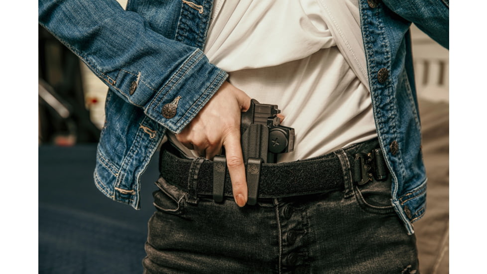 Vortex Defender-CCW Enclosed Solar Micro Prismatic Red Dot Sight, 1x20.2mm, 3 MOA Reticle, Black, DFCCW-MRD3-E