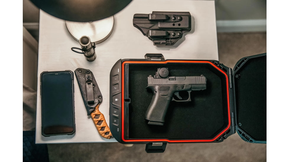 Vortex Defender-CCW Enclosed Solar Micro Prismatic Red Dot Sight, 1x20.2mm, 3 MOA Reticle, Black, DFCCW-MRD3-E