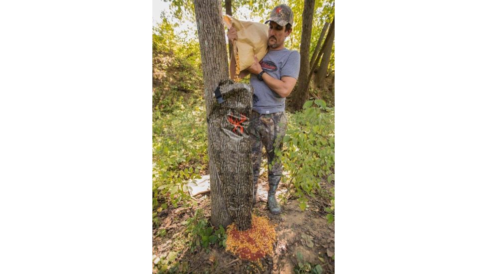 Wildgame Innovations TREEHUGGER 80 lb Feeder System, Trubark, WGIFD0032