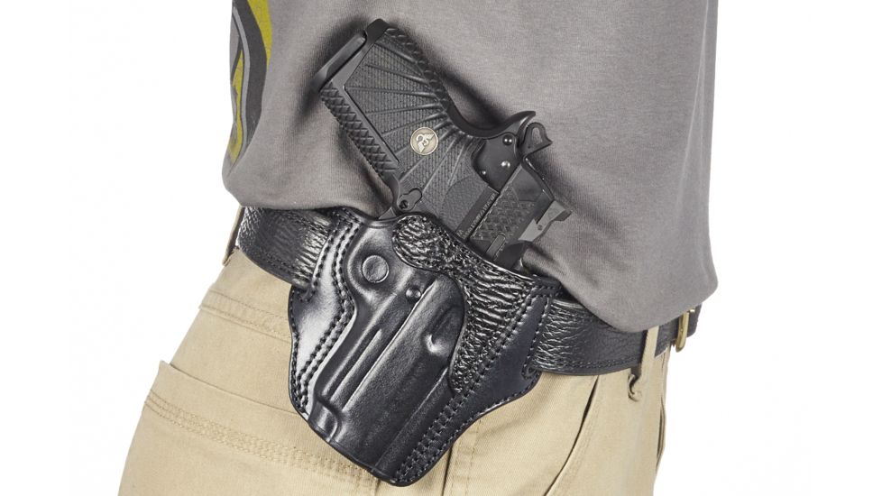 Wilson Combat Defender Holster, EDC X9 with Rail, right Hand, 1.5in Belt, Black Leather with Shark Trim PLD9BLSR15R
