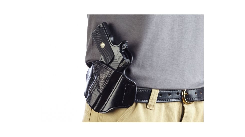 Wilson Combat Lo-Profile II Holster, Compact 1911, Right Hand, 1.5in Belt, Black Leather with Shark Trim MLP2BLSR15