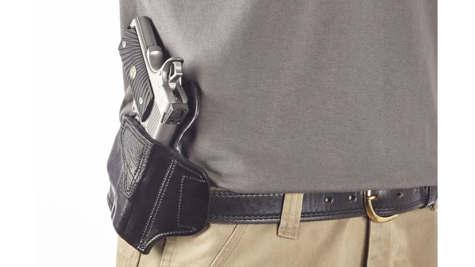 Wilson Combat Lo-Profile II Holster, Compact 1911 with TLR-6 Weapon Light, Rt Hand, 1.5in Belt, Black Leather w/ Shark Trim MLP2BLSR15WL6