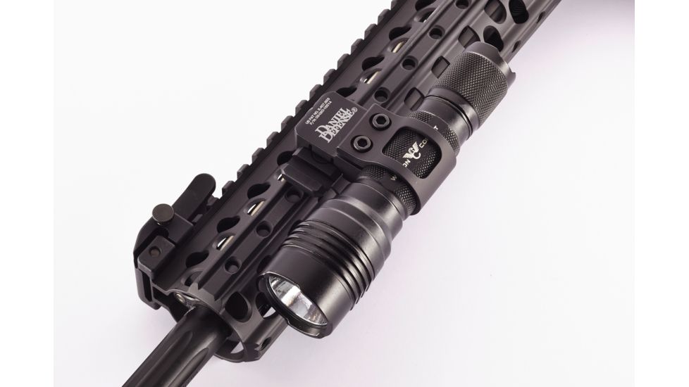 Wilson Combat Offset Flashlight Mount, Daniel Defense, Black TR-OFM