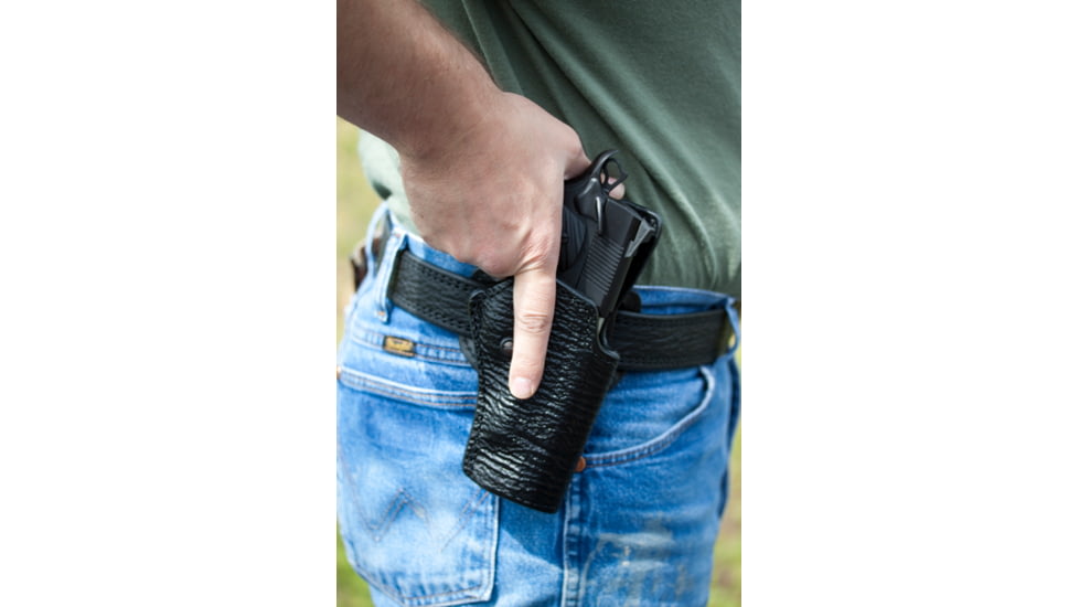 Wilson Combat Practical Carry, Full-Size 1911, Right Hand, 1.5in Belt, Black Shark PC1BSR15